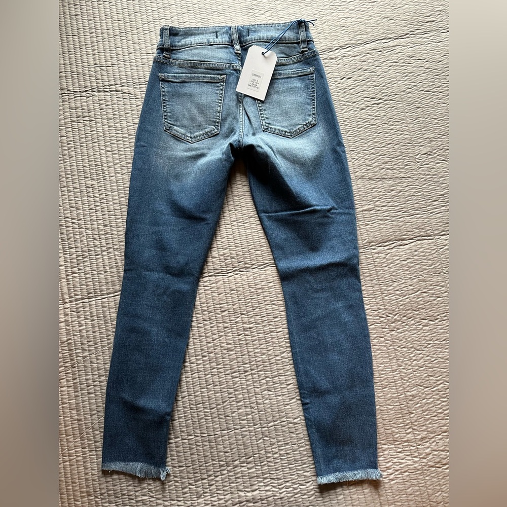 NWT Eunina Mid Rise Skinny Crop jeans - Picture 3 of 5